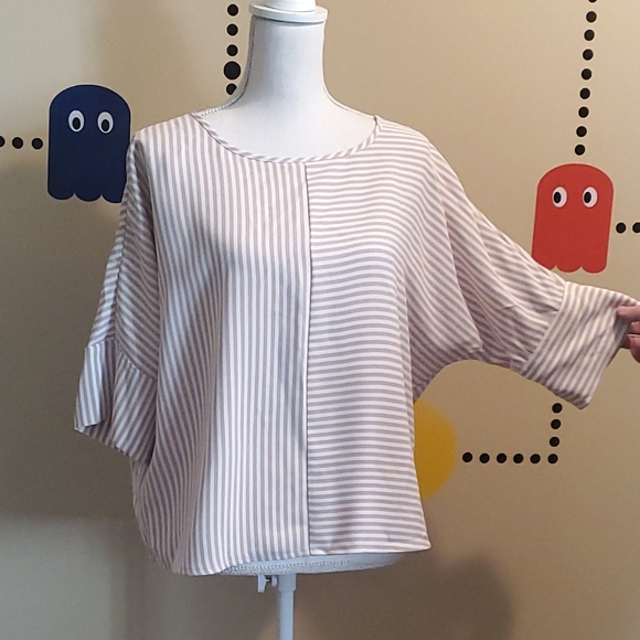 🌟 3 for $15 Deal! 🌟Express dusty pink and white striped blouse M - Picture 3 of 7